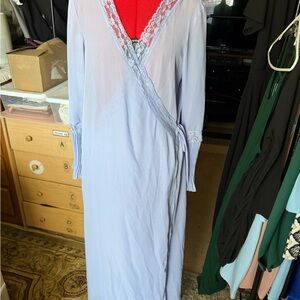 Madison Intimates Lavender Lace Trim Robe. Small